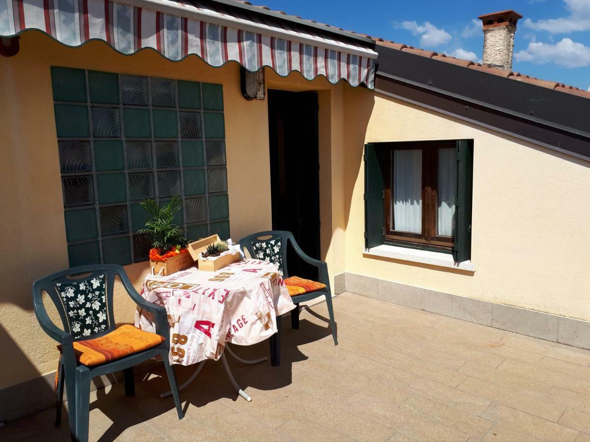 Casa Madonnina Lejlighed Dossobuono Eksteriør billede